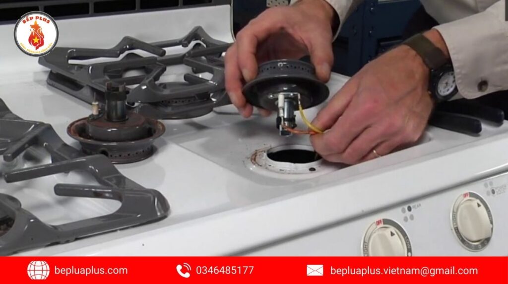 Bếp gas bật không lên lửa và cách xử lý tại nhà cực dễ